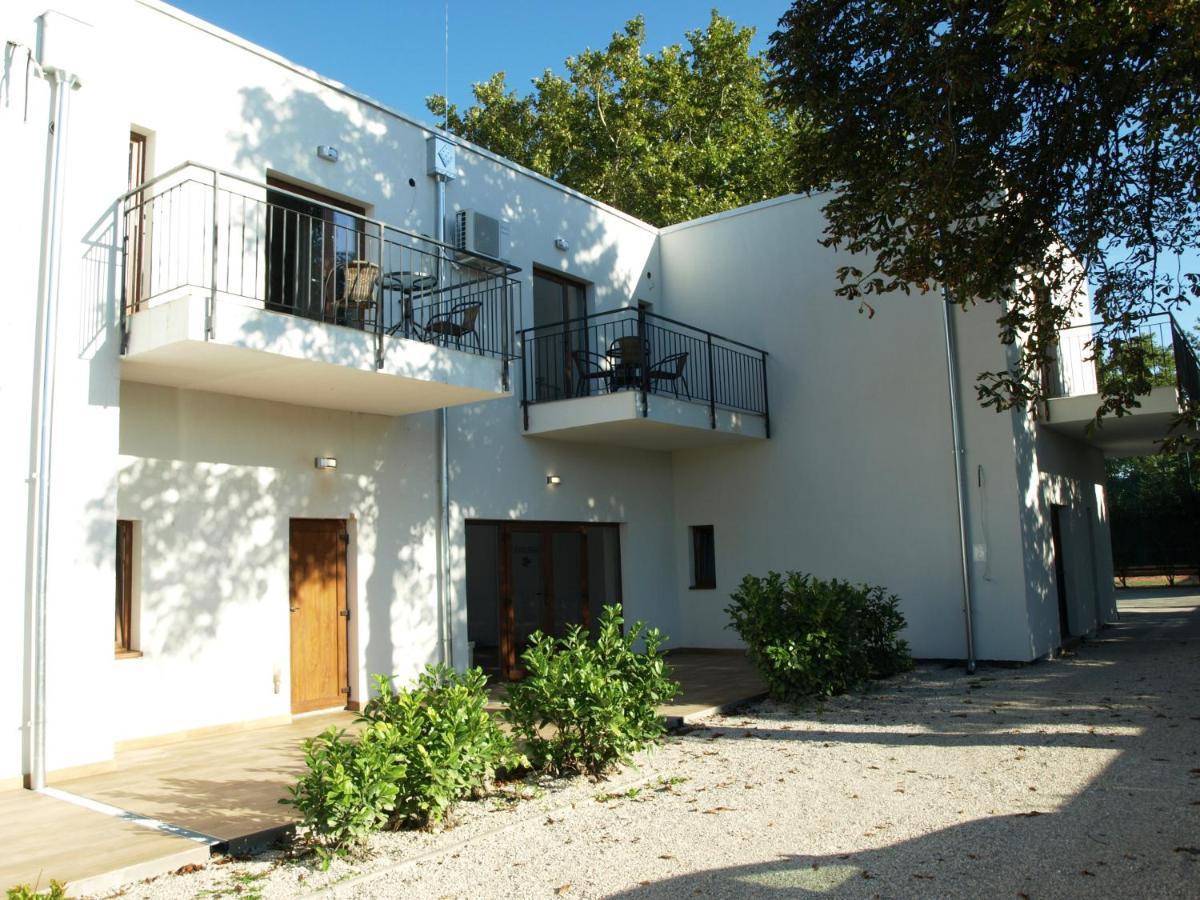 Bed and Breakfast Garden Club Panzio à Balatonmáriafürdő Extérieur photo